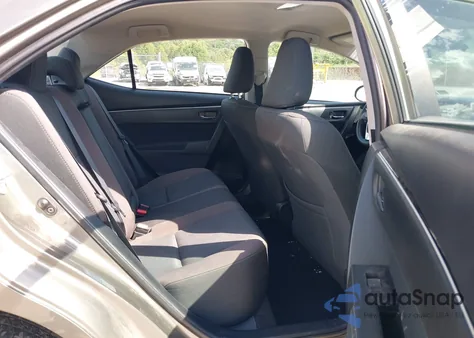 2018 Toyota Corolla Le z USA, uszkodzony, nr VIN 2T1BURHE2JC988844